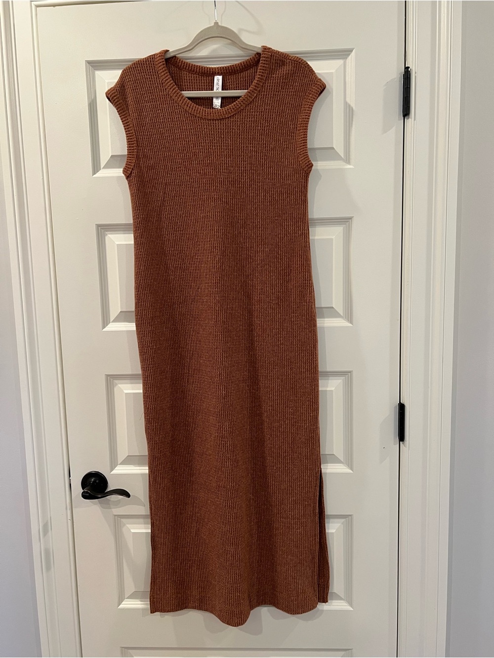 Women’s Sleeveless Maxi Dress in Rust - Picture 4 of 11